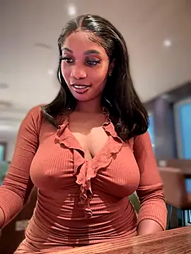 Snapshot of __Nessa__ chatting on October 17, 11:13 am Nessa online show from October 17, 11:13 am