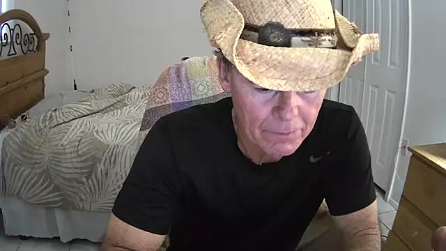 nakeedcowboi65 online show from February 9, 9:06 pm