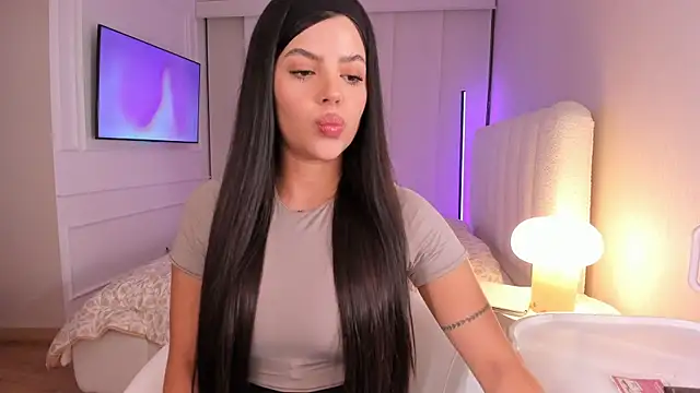 Snapshot of salome__11 chatting on October 30, 1:40 am salome 11 online show from October 30, 1:40 am