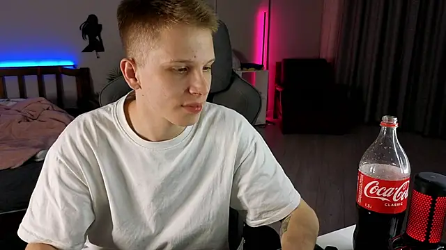 arlekincrop online show from September 22, 8:55 pm