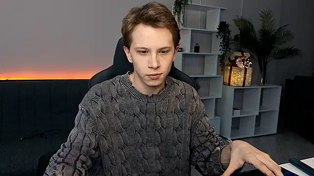 arlekincrop online show from January 14, 6:24 pm