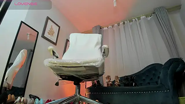 Ashley leon  online show from February 8, 1:22 pm