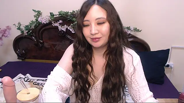 katydoll  online show from March 8, 5:22 pm