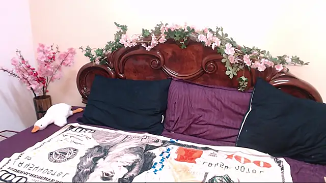 katydoll  online show from March 12, 2:12 pm