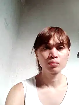 Snapshot of QueenSoreal chatting on March 21, 1:02 am QueenSoreal online show from March 21, 1:02 am