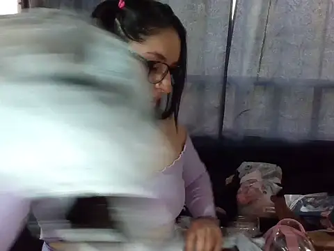 Snapshot of sara_110323 chatting on September 23, 7:06 pm sara 110323 online show from September 23, 7:06 pm