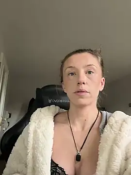 Heidi Harper online show from January 23, 9:08 am
