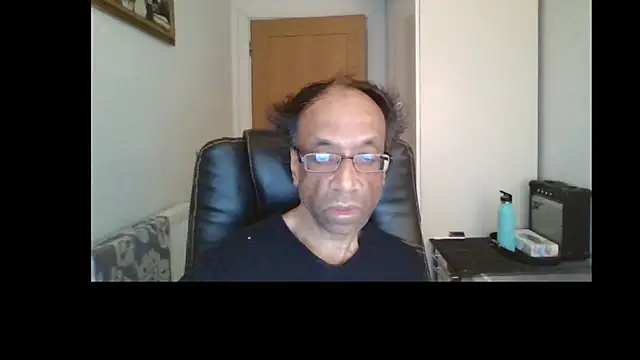 rauncher1 online show from May 7, 8:31 am
