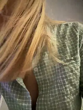 Susanel online show from January 21, 3:32 pm