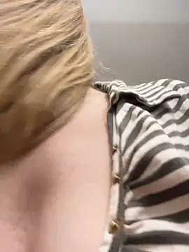 Susanel online show from January 22, 9:43 pm