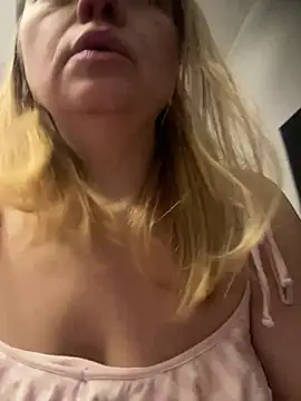 Susanel online show from February 21, 3:10 pm