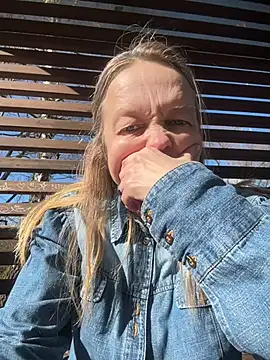 Susanel online show from March 20, 11:05 am