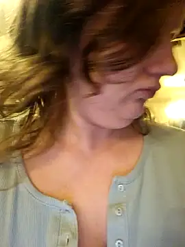 Snapshot of Cutegirlforyou chatting on January 4, 7:45 am Cutegirlforyou online show from January 4, 7:45 am