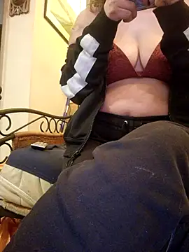 Snapshot of Cutegirlforyou chatting on March 1, 8:45 am Cutegirlforyou online show from March 1, 8:45 am