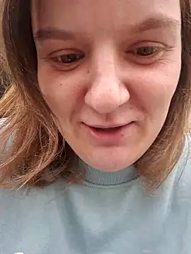 Snapshot of Cutegirlforyou chatting on November 5, 8:03 am Cutegirlforyou online show from November 5, 8:03 am