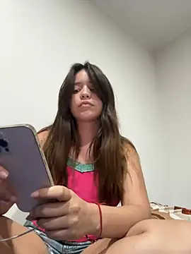 Snapshot of kiarafonseca_ chatting on December 11, 1:37 am kiarafonseca  online show from December 11, 1:37 am