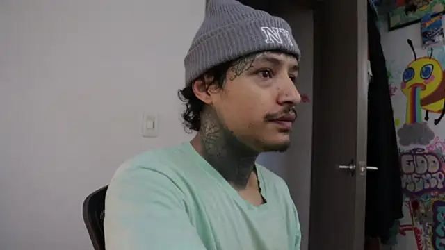 trieone online show from December 2, 11:15 am