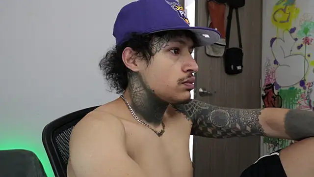 trieone online show from February 5, 2:11 pm