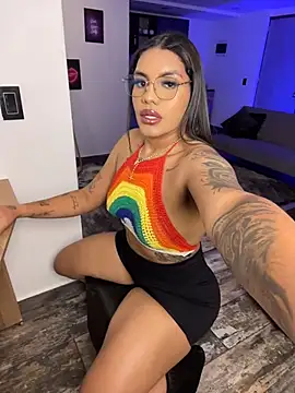 Victoria14  online show from November 16, 2:39 am