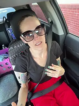 Snapshot of lolabunny9 chatting on November 15, 5:20 pm lolabunny9 online show from November 15, 5:20 pm