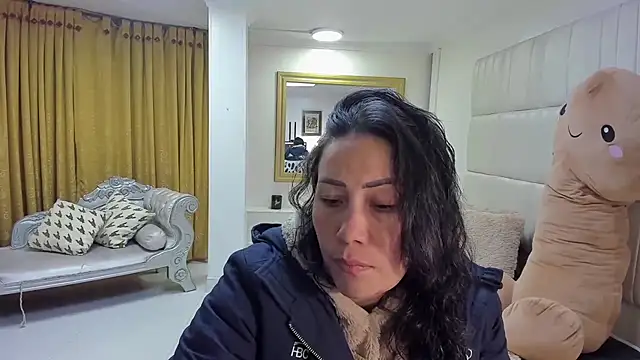 gaby trent online show from December 3, 10:24 am