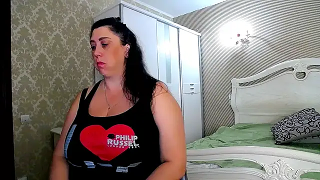 Evelyn Shy online show from September 23, 6:27 am