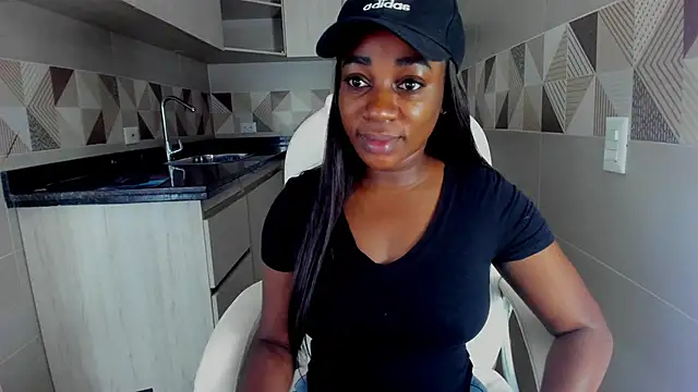 cristaaalclocks1 online show from January 27, 1:09 pm