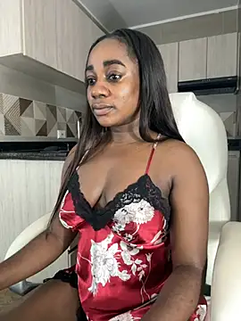 cristaaalclocks1 online show from February 5, 7:42 pm