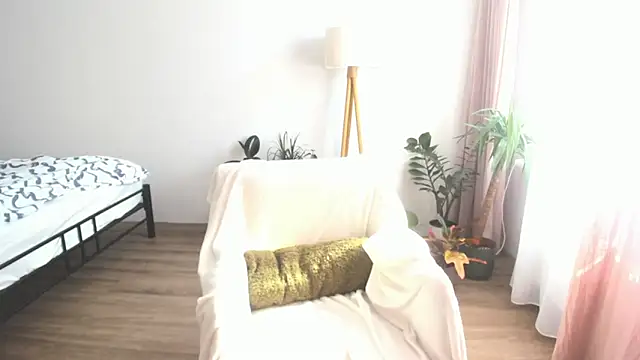 Alexisweet online show from June 6, 2:49 am
