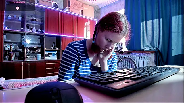 pa1e pr1ncess online show from March 9, 12:53 pm