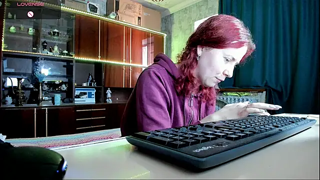 pa1e pr1ncess online show from March 12, 9:34 am