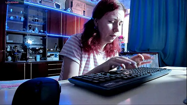 pa1e pr1ncess online show from March 14, 6:42 am