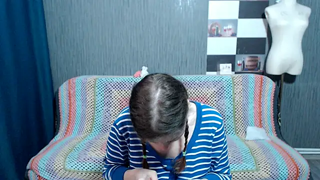 pa1e pr1ncess online show from March 24, 5:45 am