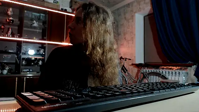 pa1e pr1ncess online show from April 18, 11:27 pm