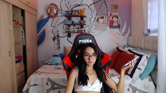 LinzyBaner online show from October 7, 10:07 pm