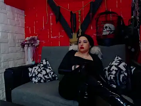 Snapshot of MistressRachelle chatting on January 29, 7:43 pm MistressRachelle online show from January 29, 7:43 pm