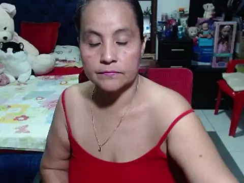 Snapshot of pervert_mommy_ chatting on January 23, 9:39 am pervert mommy online show from January 23, 9:39 am