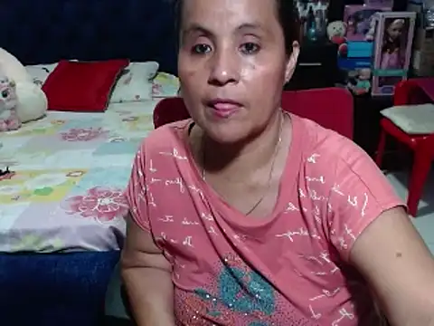 Snapshot of pervert_mommy_ chatting on January 29, 2:10 pm pervert mommy online show from January 29, 2:10 pm