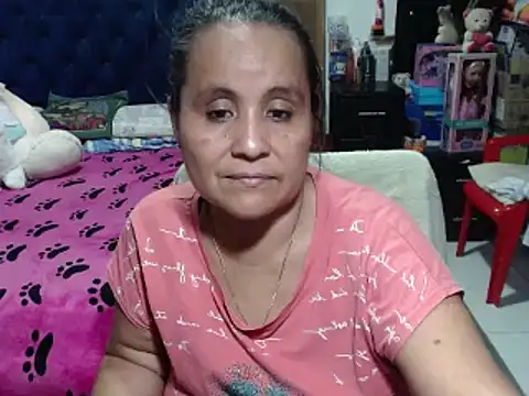 Snapshot of pervert_mommy_ chatting on February 14, 4:09 pm pervert mommy online show from February 14, 4:09 pm