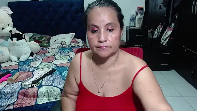 Snapshot of pervert_mommy_ chatting on March 19, 12:23 pm pervert mommy online show from March 19, 12:23 pm