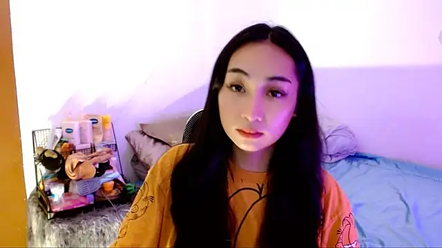 SweetLilly 18 online show from November 3, 3:08 am