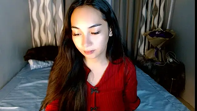 SweetLilly 18 online show from May 17, 3:04 am