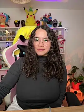 Sweet sully   online show from February 6, 9:45 am