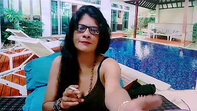 IndianAllure online show from January 21, 6:33 am