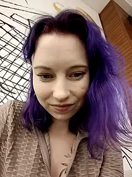 Snapshot of Frost_foxy chatting on December 29, 8:44 am Frost foxy online show from December 29, 8:44 am