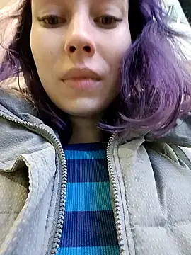 Snapshot of Frost_foxy chatting on January 8, 7:13 am Frost foxy online show from January 8, 7:13 am