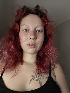 Snapshot of Frost_foxy chatting on December 3, 5:59 am Frost foxy online show from December 3, 5:59 am