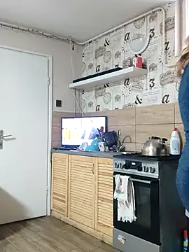 Snapshot of Elza01 chatting on November 20, 7:19 am Elza01 online show from November 20, 7:19 am