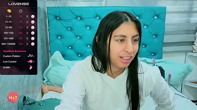 MAARYMOON online show from February 26, 12:15 pm