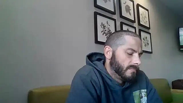 Snapshot of Sitonmyface2020@xh chatting on February 17, 2:37 pm Sitonmyface2020xh online show from February 17, 2:37 pm